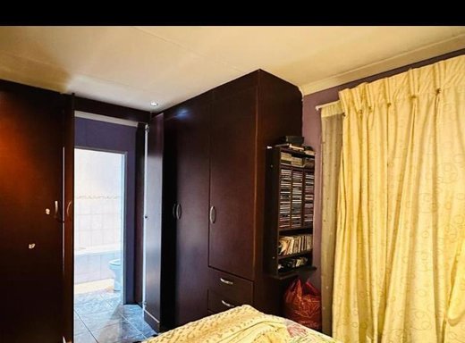 3 Schlafzimmer Haus zum Kauf in Atteridgeville