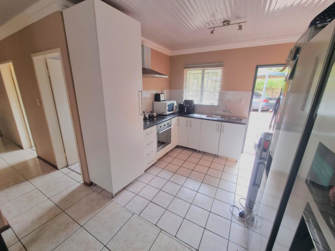 3 Bedroom House For Sale in Theresapark