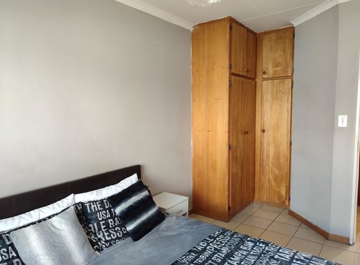 1 Schlafzimmer Wohnung zum Kauf in Langenhovenpark