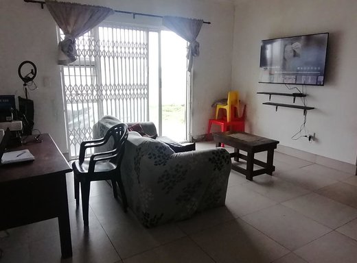 2 Schlafzimmer Wohnung zum Kauf in Algoa Park