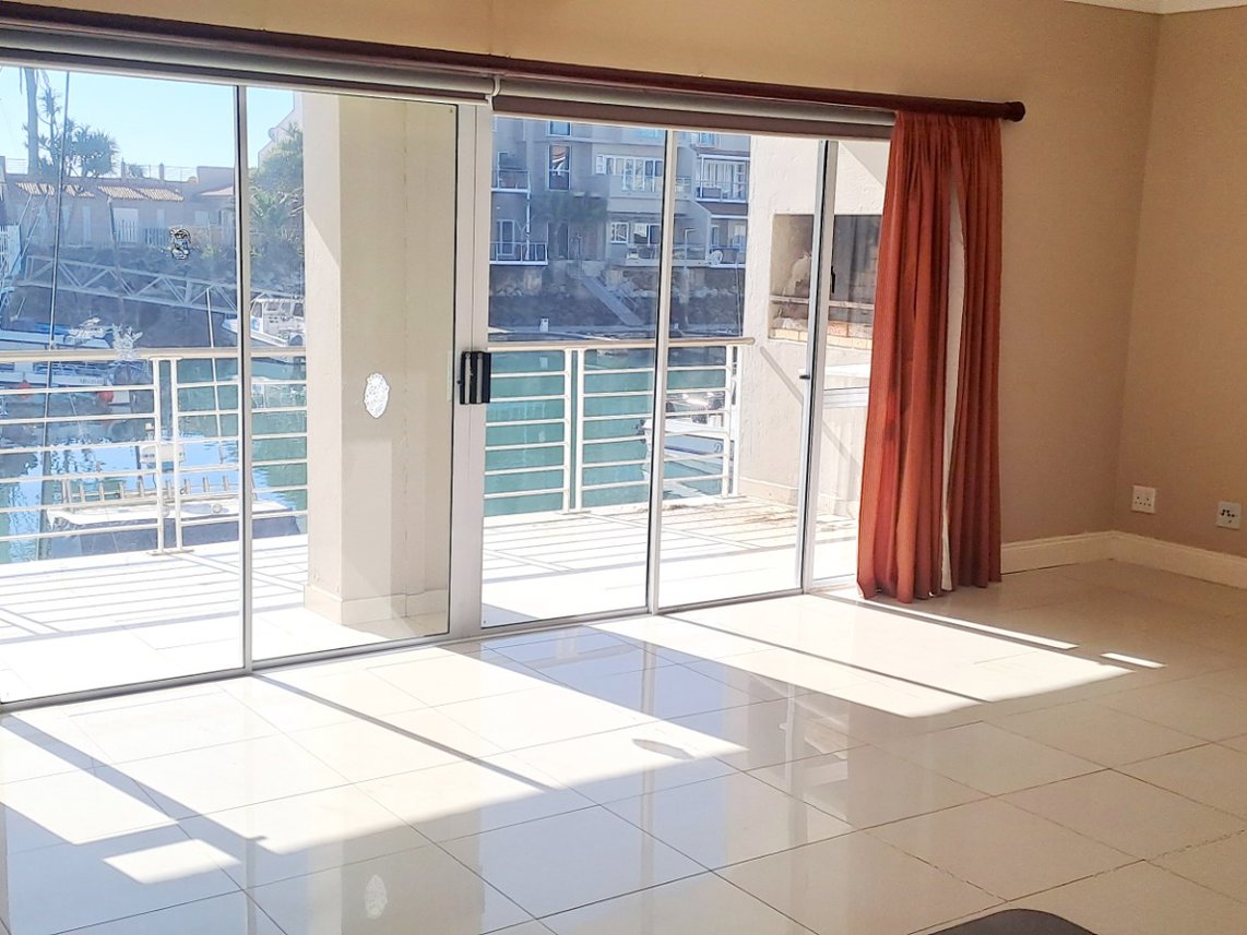 2 Bedroom Apartment For Sale in Port St Francis