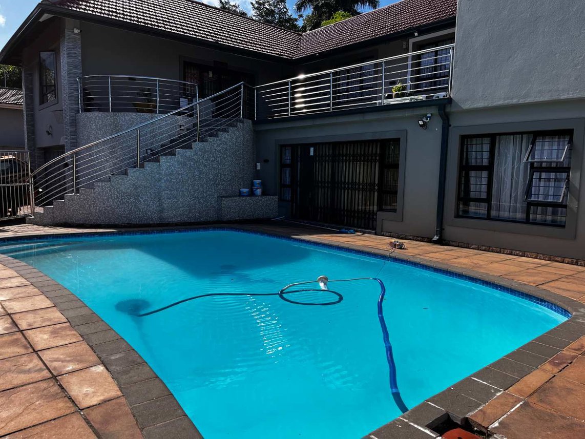 6 Bedroom House For Sale in Durban North