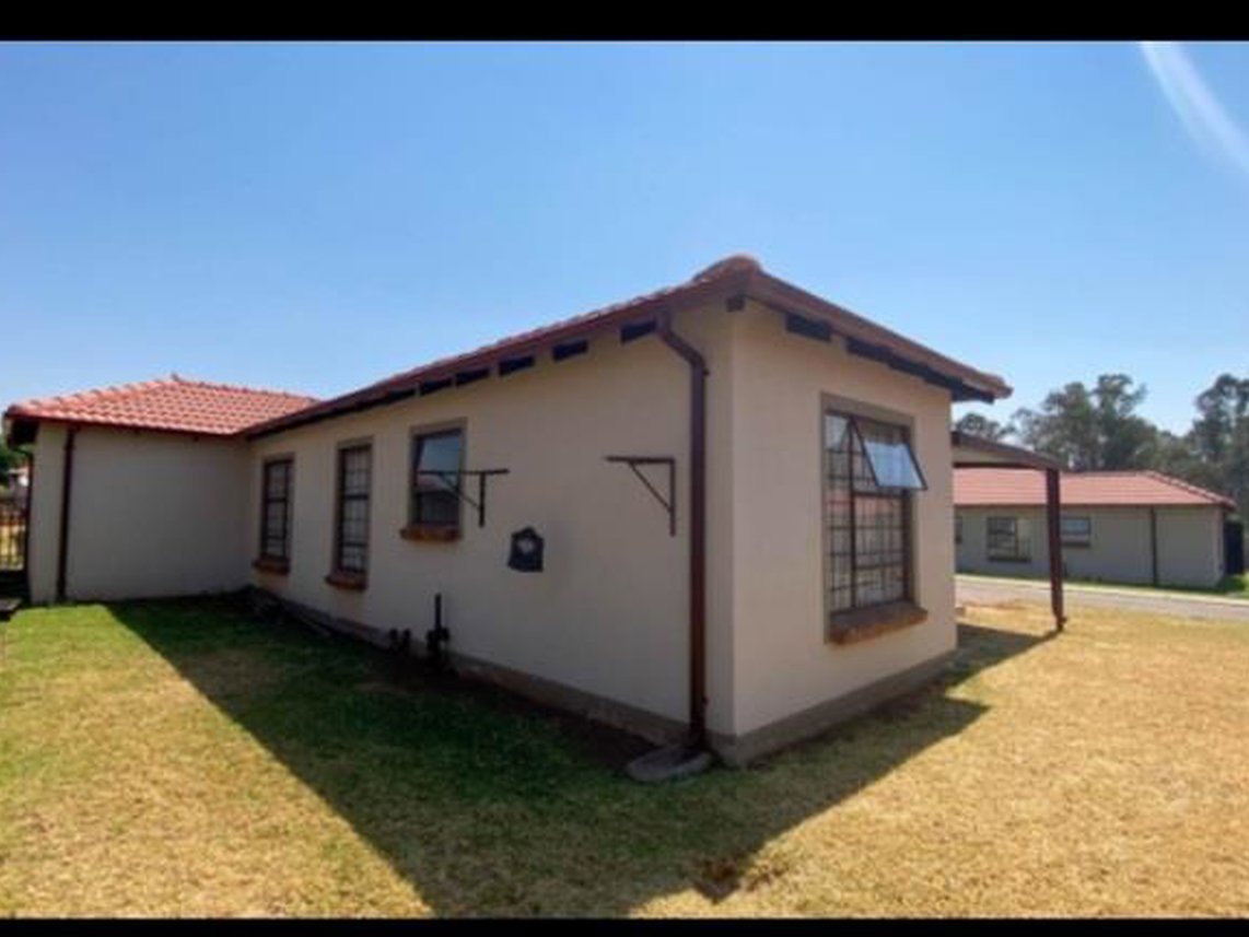 3 Bedroom House For Sale in Heatherview