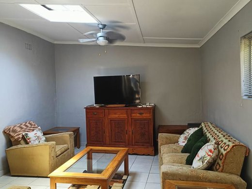 1 Schlafzimmer Haus zur Miete in Mtunzini